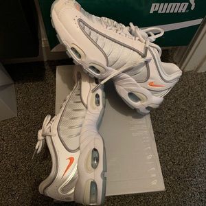 Nike Air Max Tailwind White & Orange